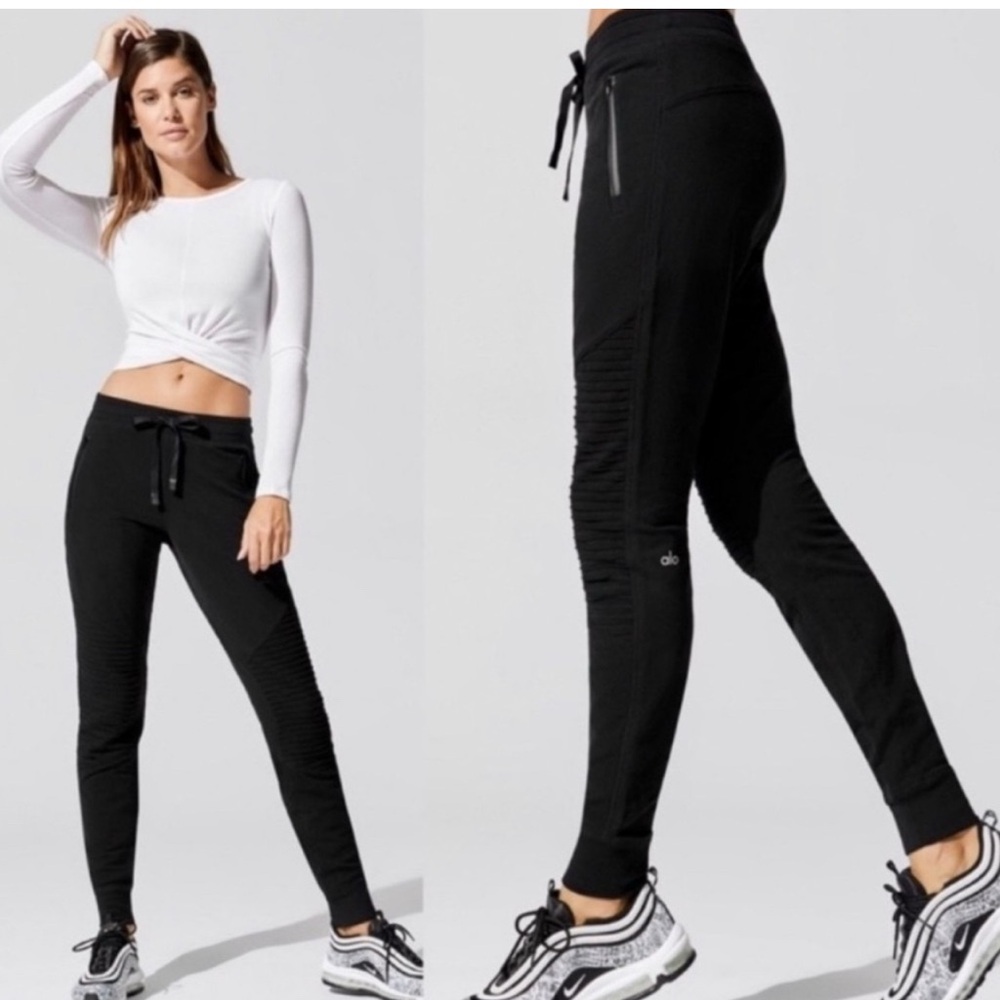 Alo Yoga Black Women's Moto Jogger Pants